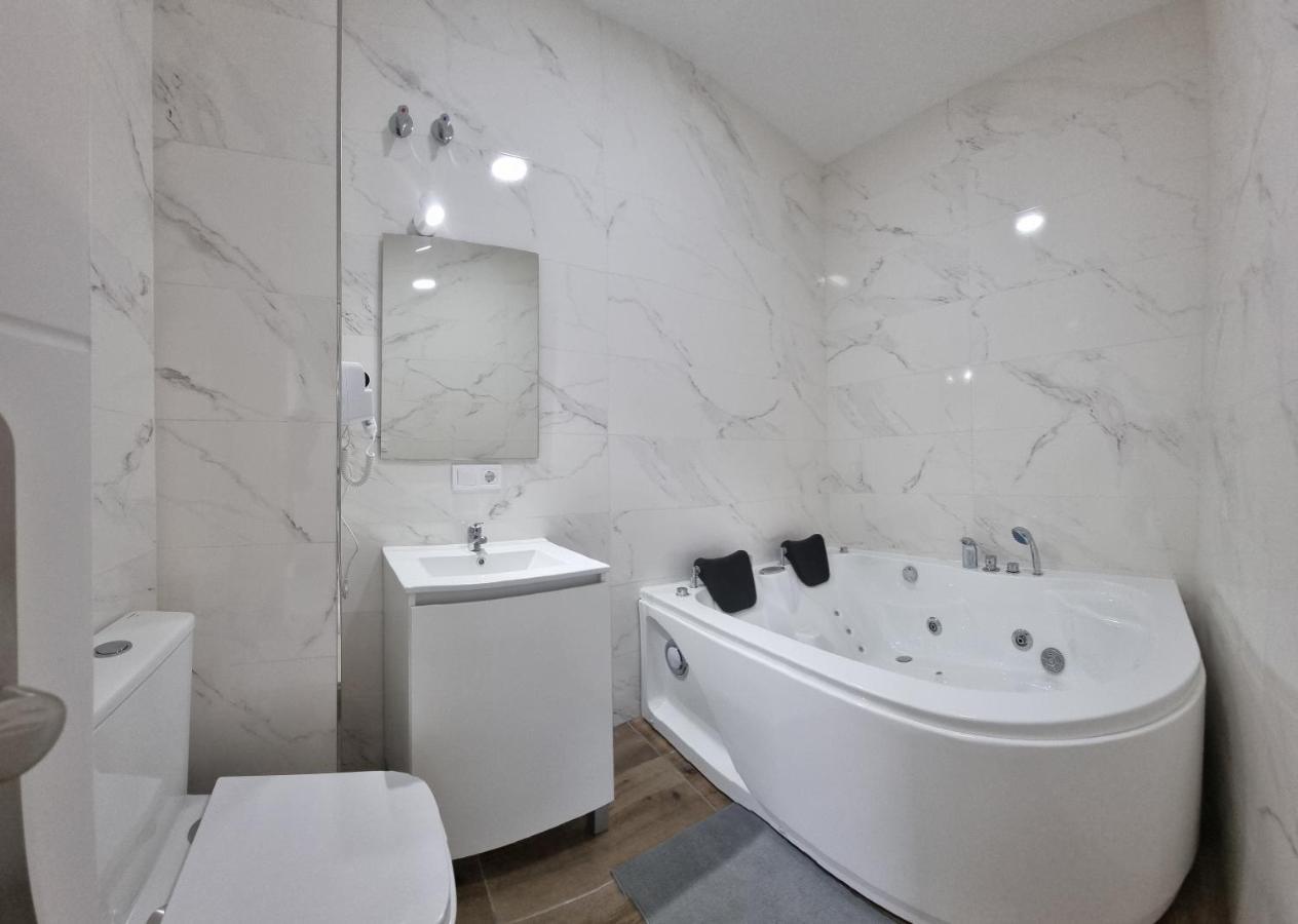 Mini Estudio Jacuzzi Doble Sevilla "Poligono Industrial" Εξωτερικό φωτογραφία